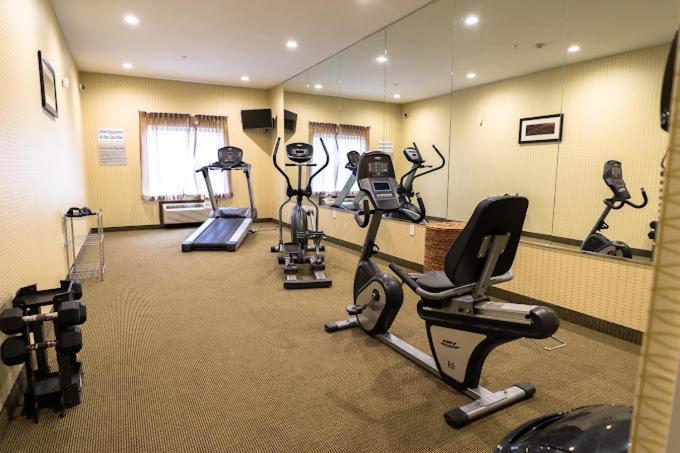 호텔 Rivers Inn And Suites