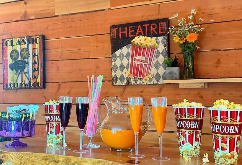 Hôtel Rural Utopia Feels Botanical Glampground And Micro Farm