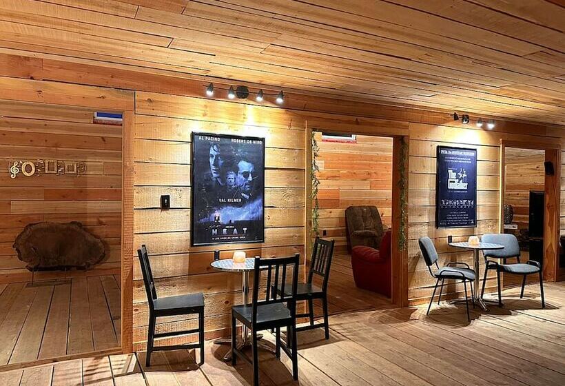 Hôtel Rural Utopia Feels Botanical Glampground And Micro Farm