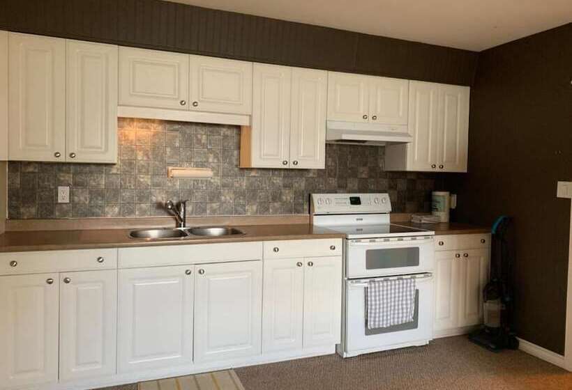 Hôtel Rural Utopia Feels Botanical Glampground And Micro Farm