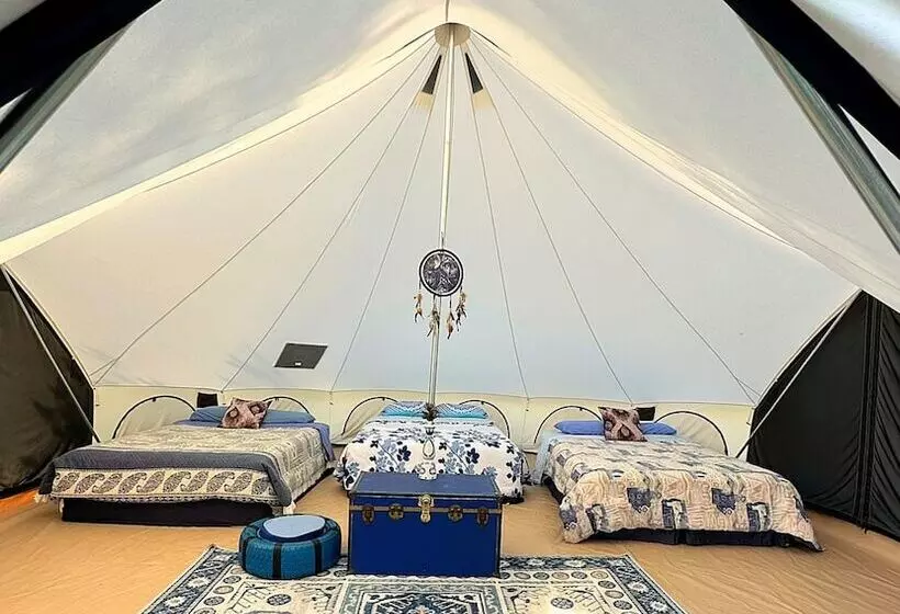 Maaseutuhotelli Utopia Feels Botanical Glampground And Micro Farm