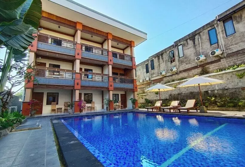 ホテル The Tunjung Boutique Resort