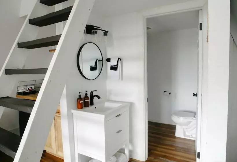 Motelli Trailhead Cabins & Lodging