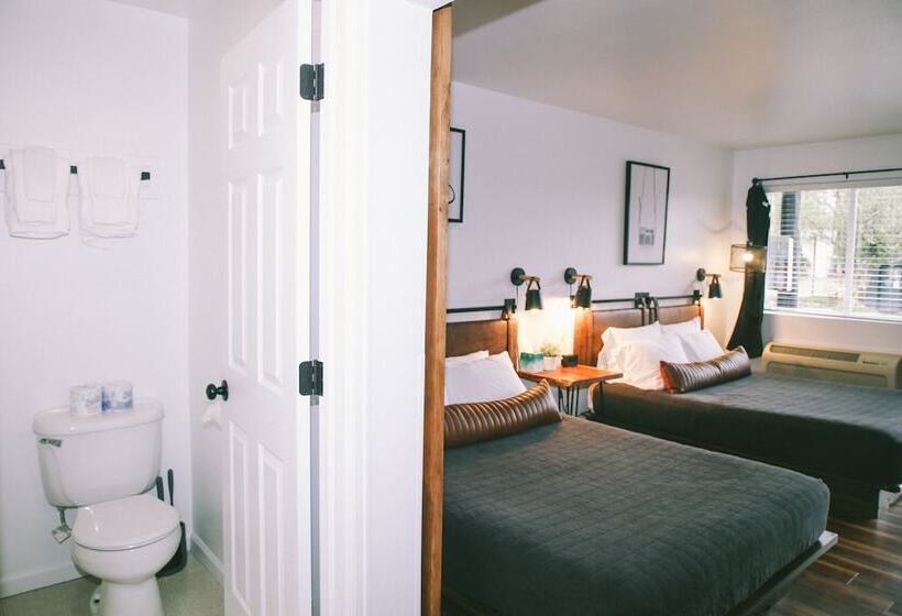 فندق على الطريق Trailhead Cabins & Lodging