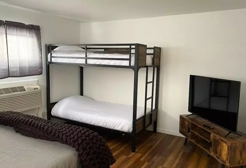 Motelli Trailhead Cabins & Lodging