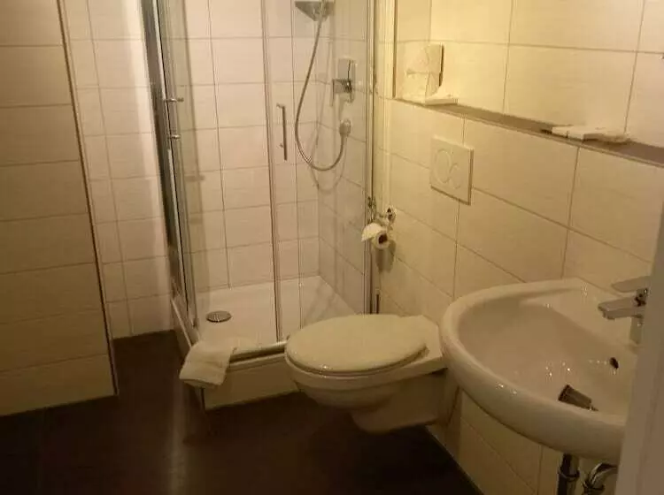 ペンション Gasthaus Adler Double Room With Private Bathroom And Garden View