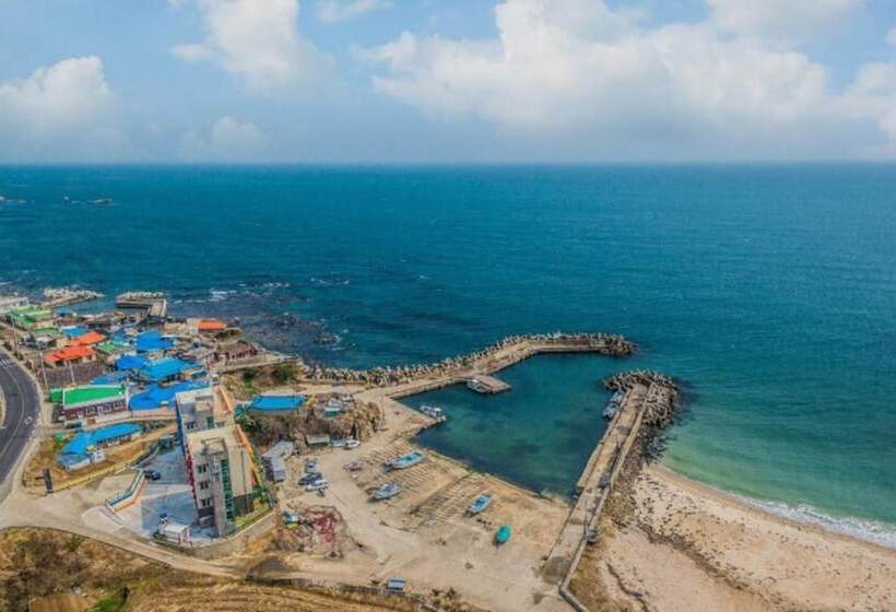 Pohang Blue Coral Pension