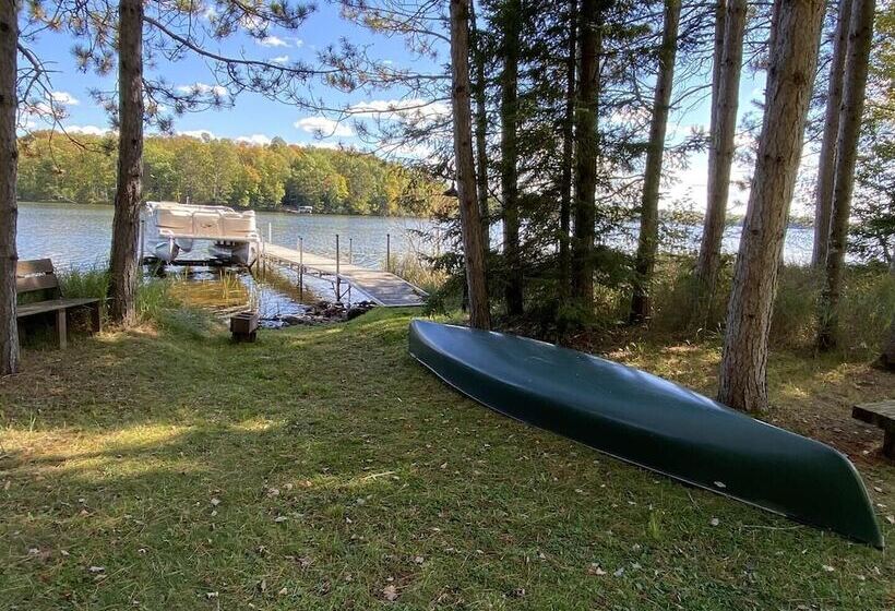 Two Bear Lodge On Lost Land Lake