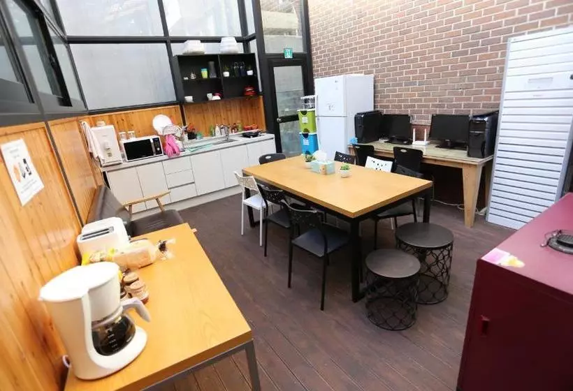 Общежитие Myeongdong K Stay 2