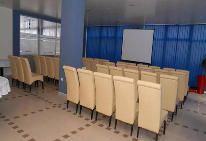 مسافرخانه Novak