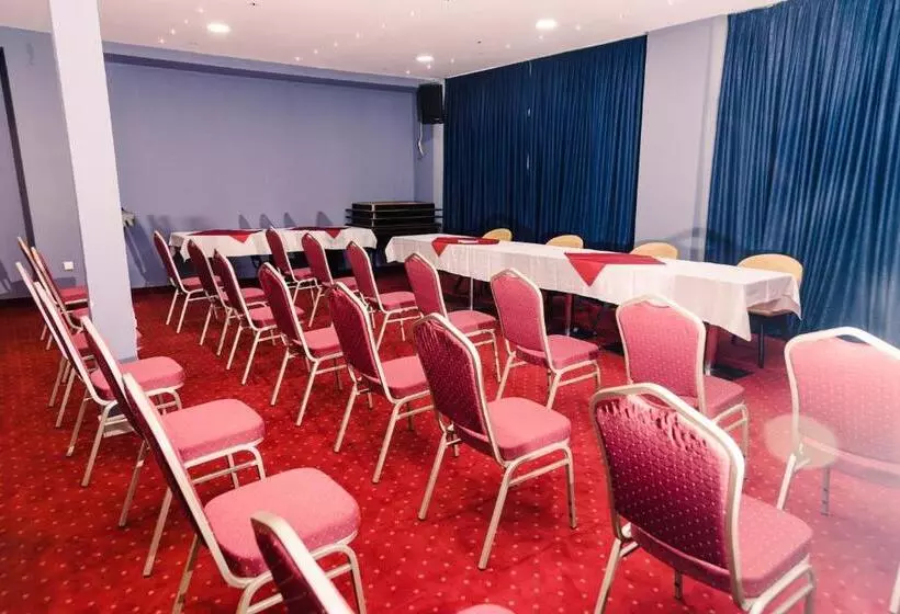 مسافرخانه Novak