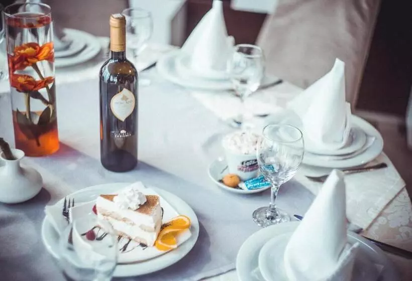 مسافرخانه Novak