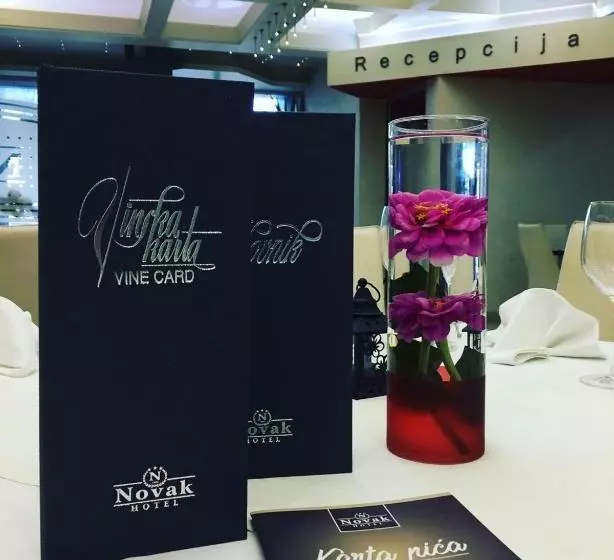 مسافرخانه Novak