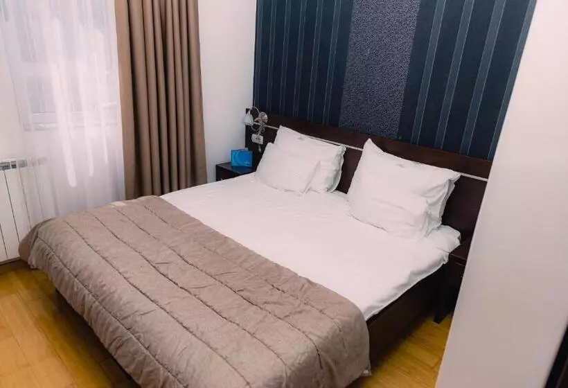 مسافرخانه Novak