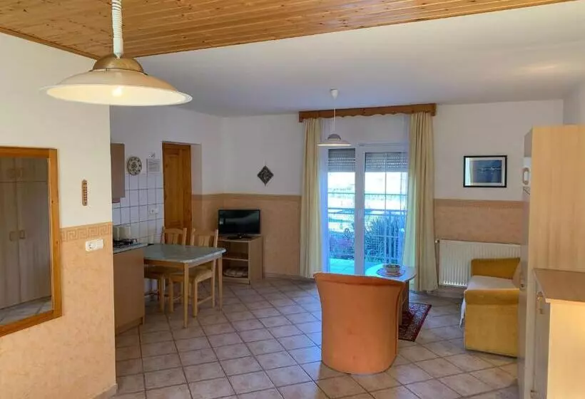 هتل Andrea Wellness Garden