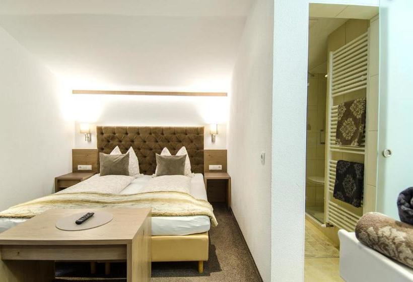 בית מלון כפרי Appartementhaus Chalet Sofie