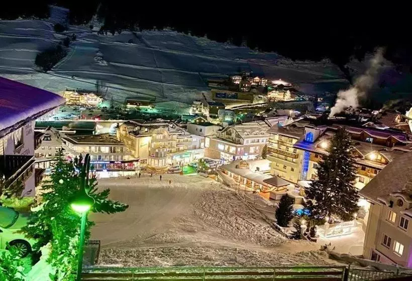 Отель Appartementhaus Chalet Sofie