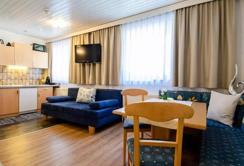 Отель Appartementhaus Chalet Sofie