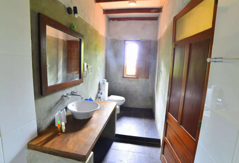 호텔 Divyaa Lagoon