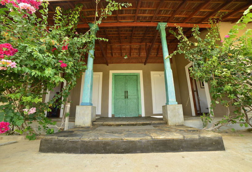 호텔 Divyaa Lagoon