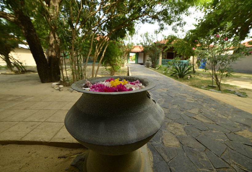 호텔 Divyaa Lagoon