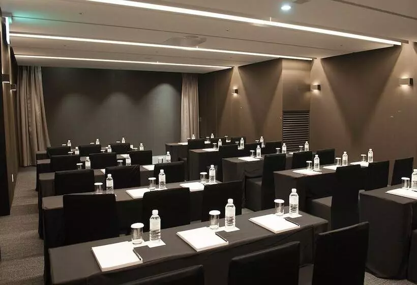 בית מלון כפרי Glad Yeouido