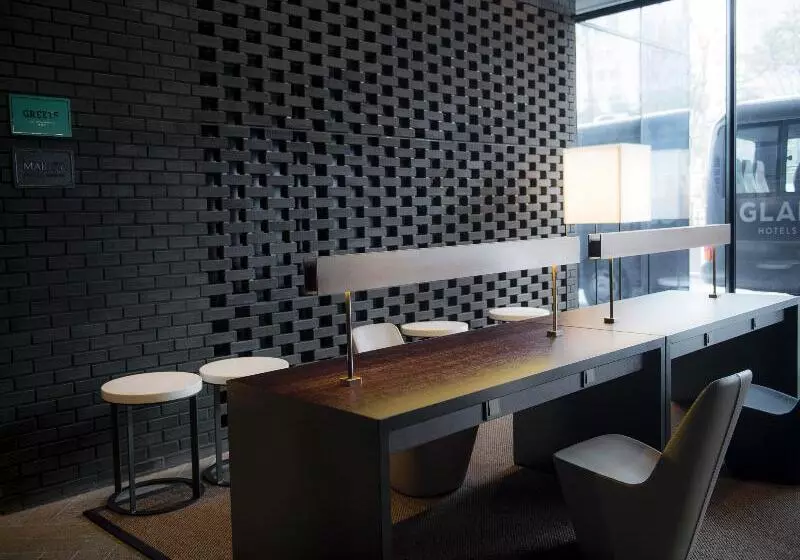 בית מלון כפרי Glad Yeouido