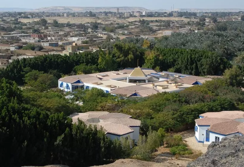 هتل International Hot Spring