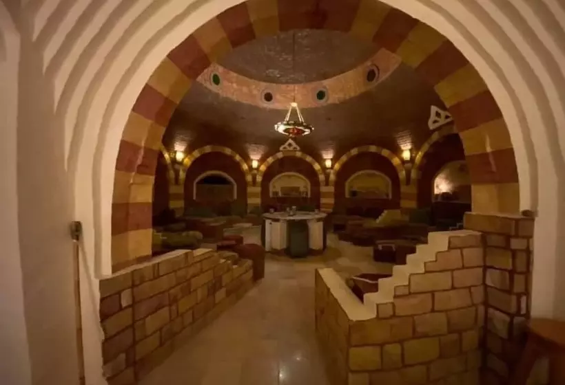 هتل International Hot Spring