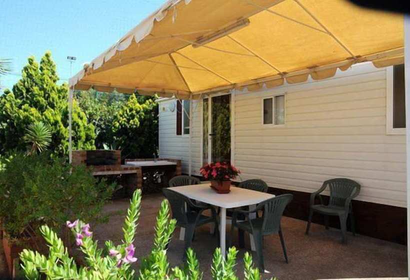 فندق Kamemi Village & Camping