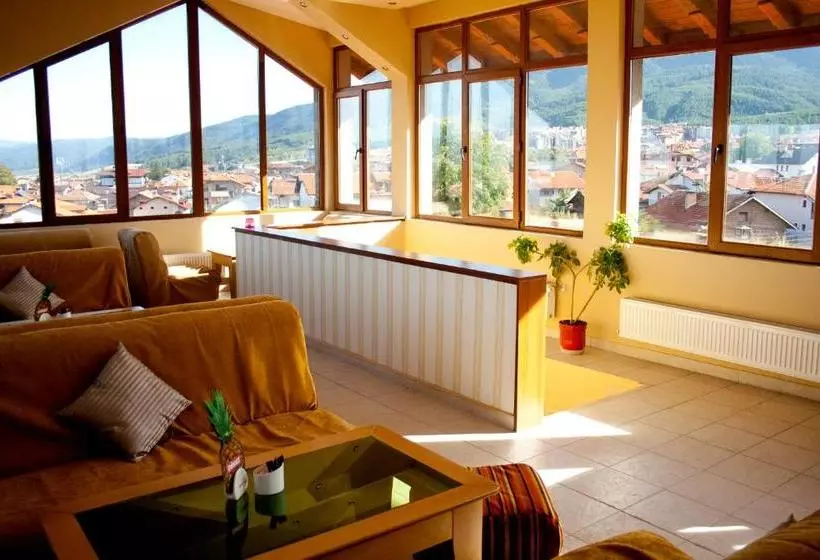 בית מלון כפרי Korina Sky