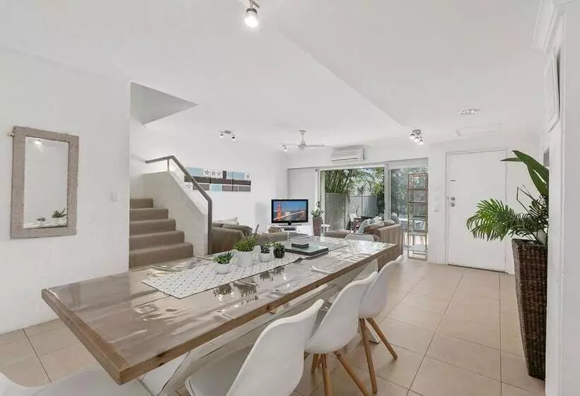 Отель Le Court Villas