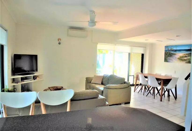 Отель Le Court Villas