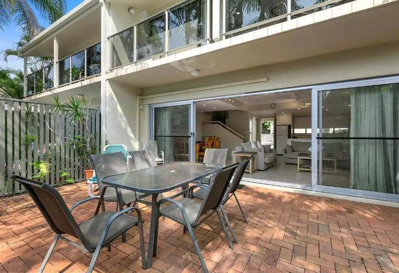 Отель Le Court Villas