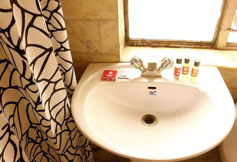 ホテル Oyo Rooms Ballygunge Place