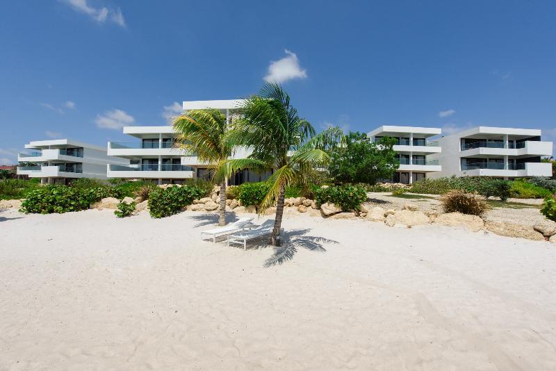 هتل Papagayo Beach