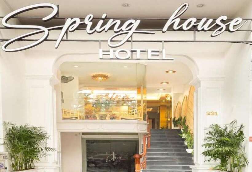 هتل Spring House Saigon Central Park