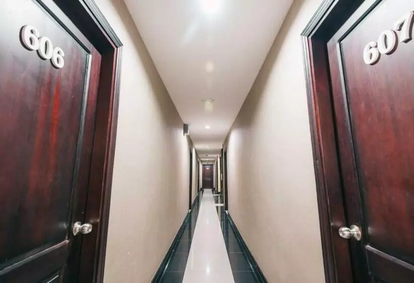 V Hotel Vientiane