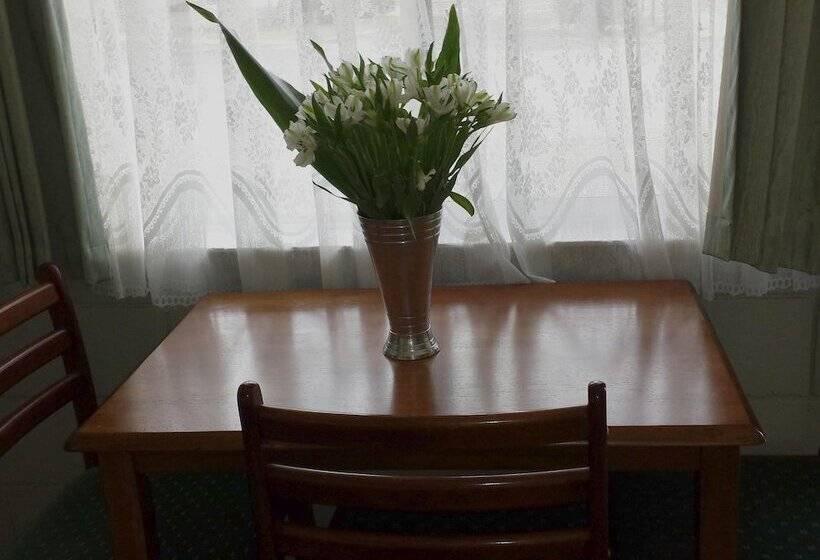 모텔 Daylesford Motor Inn Vic Pty Ltd