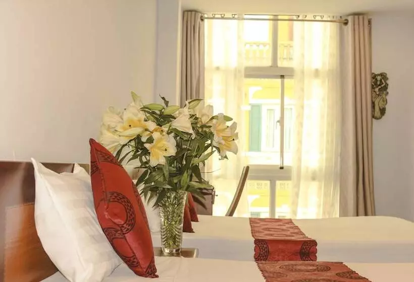 Sao Nam Hotel   Bui Vien Walking Street