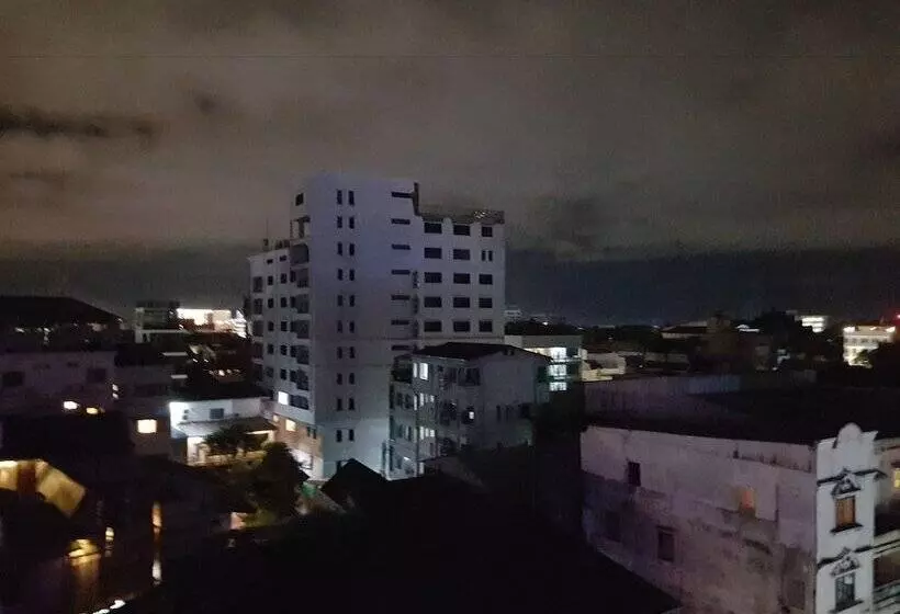 V Hotel Vientiane