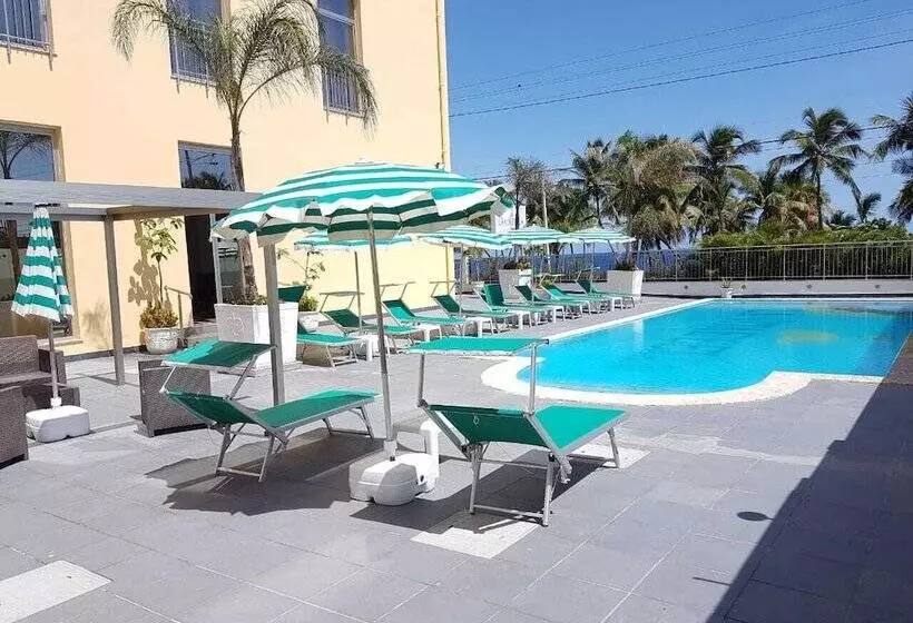Apartahotel Isabelita