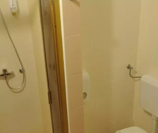 ベッドアンドブレックファースト Pula Center Rooms