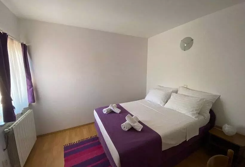 ベッドアンドブレックファースト Pula Center Rooms