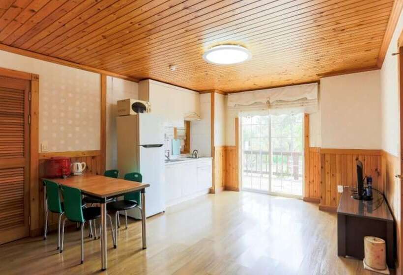 Gongju Jakeun Shimteo Pension