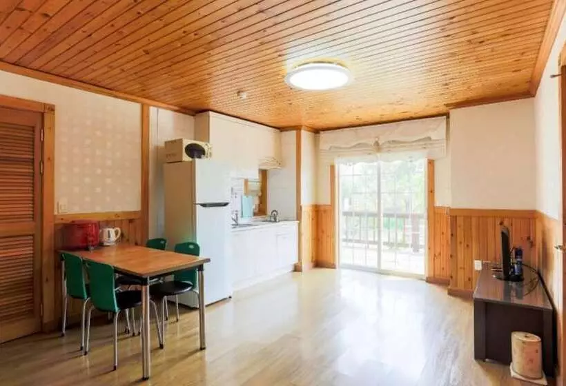 Gongju Jakeun Shimteo Pension