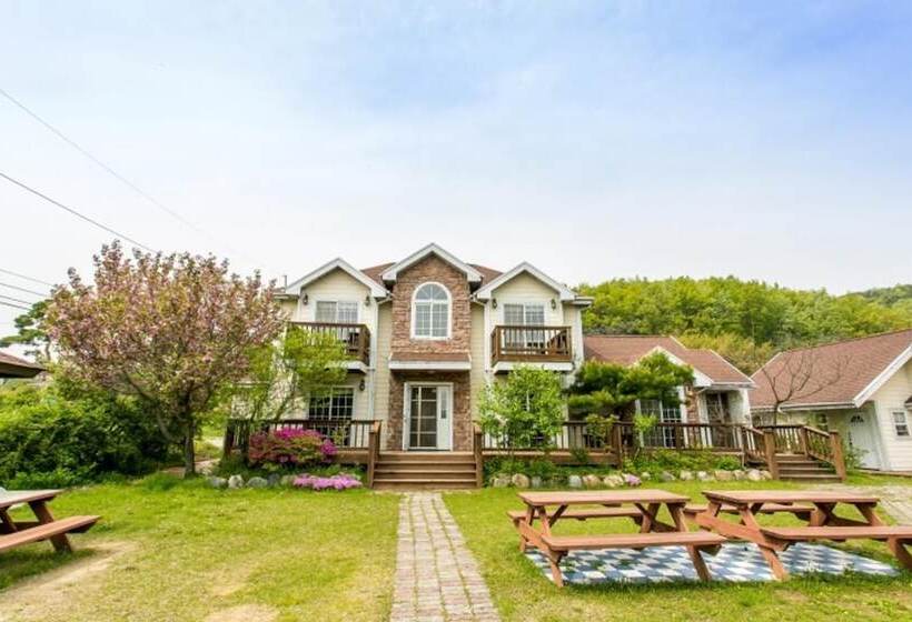 Gongju Jakeun Shimteo Pension