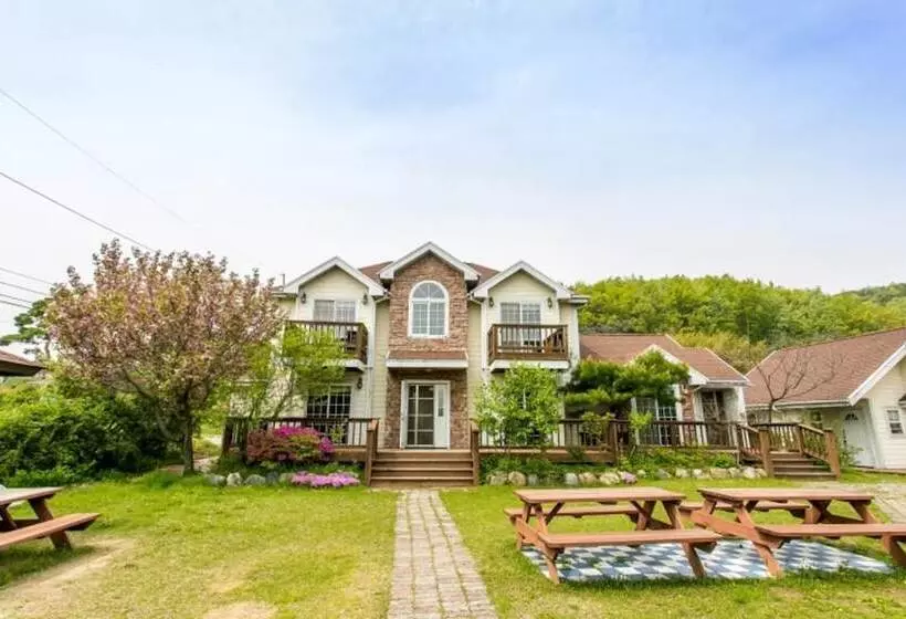 Gongju Jakeun Shimteo Pension