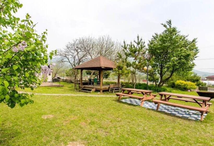 Gongju Jakeun Shimteo Pension