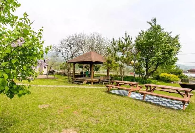 Gongju Jakeun Shimteo Pension
